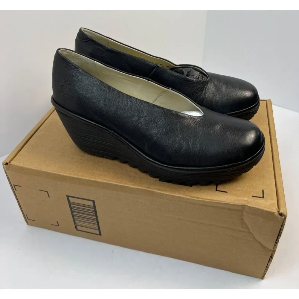Fly London Women's Yaz Mousse Ballerina Wedge Black Leather Size‎ 39 US 8-8.5